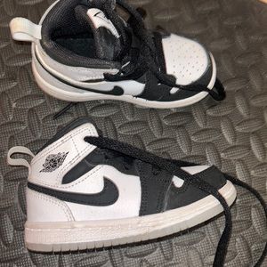 Blacks white Nike air Jordan toddler